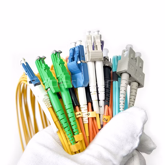Factory Price Simplex Sc / APC to Sc/APC Single Mode Patch Cord Fiber Optic Cable with MPO Connector